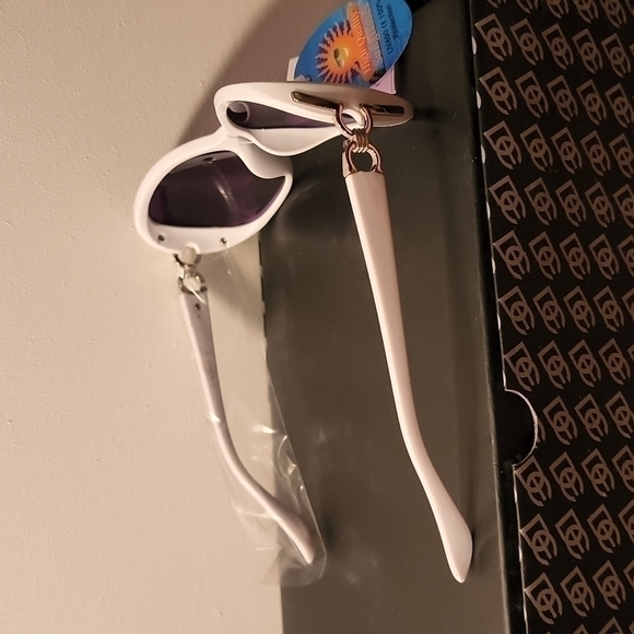 Designer sunglasses - Picture 4 of 8